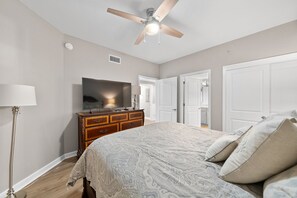 4 habitaciones, tabla de planchar con plancha y wifi gratis 