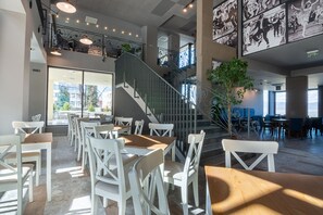 Desayuno buffet incluido todos los días 