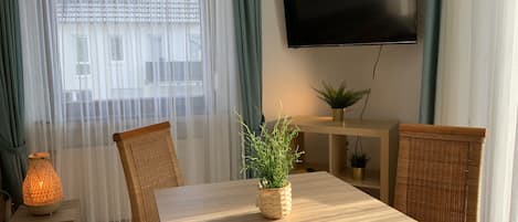 تناول الطعام