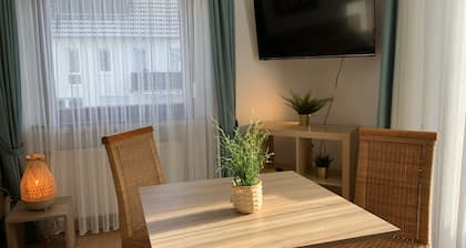 Fitter's room with shared bathroom "Katharina 13" with balcony