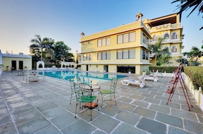Piscina externa