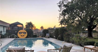 Delightful and cozy Waterfront Single Family Home