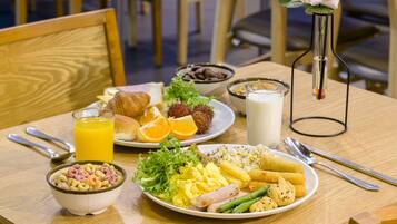 Esmorzar diari d'estil bufet (15000 KRW per persona)