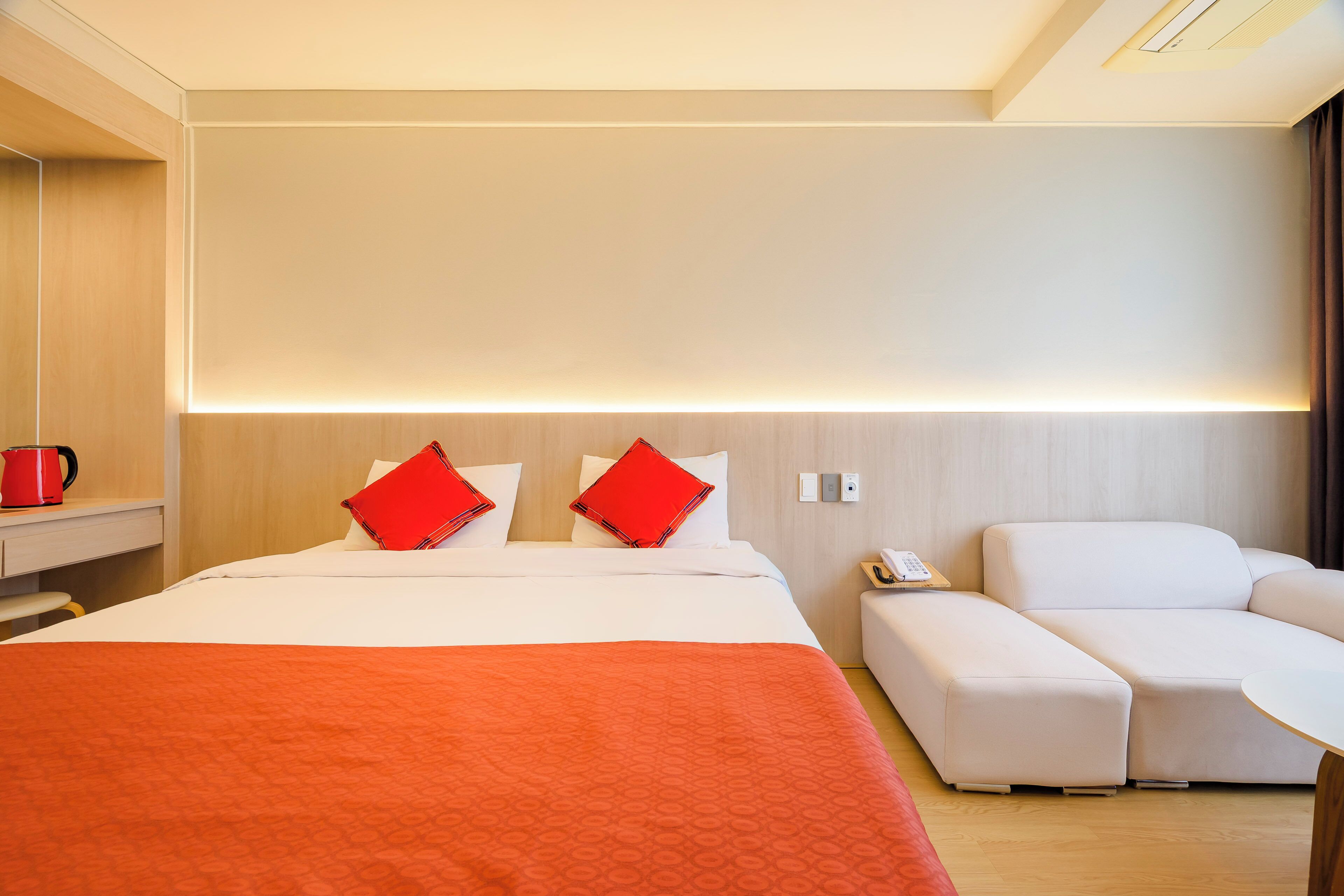 Shinshin Hotel World Cup Reviews, Deals & Photos 2026 - Expedia