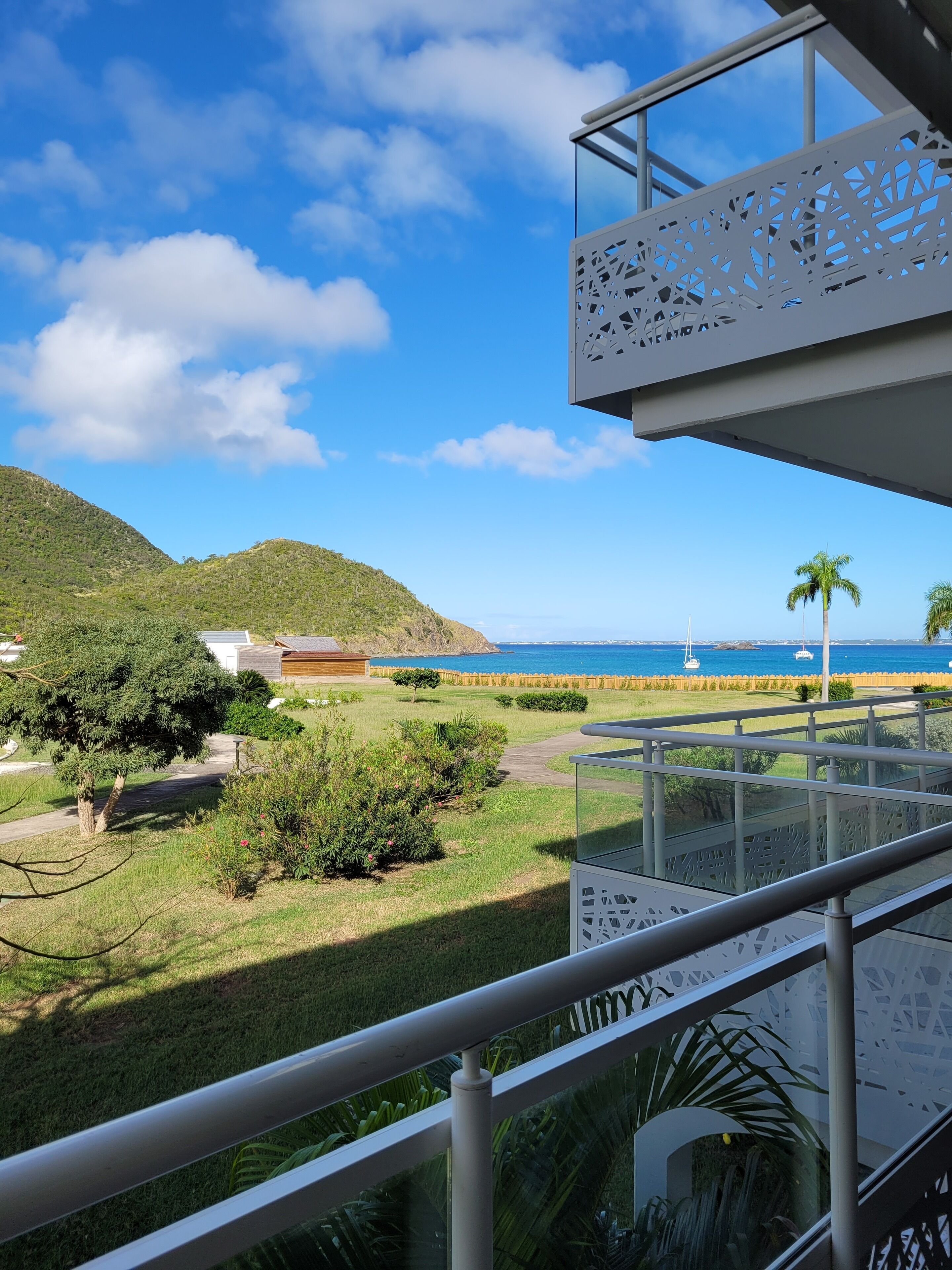 La Gioia, superb beachfront apartment in Anse Marcel, Saint Martin