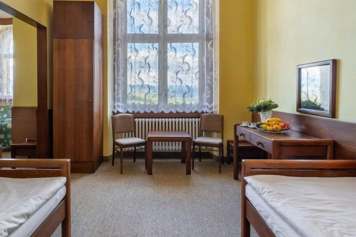 Habitación cuádruple básica | Wifi gratis