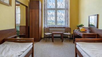 Basic Quadruple Room | Free WiFi