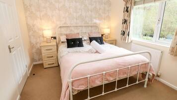 Småhus | 2 soverom, individuelt dekorert og individuelt innredet