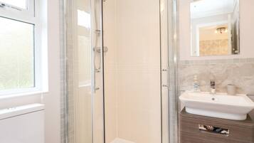 Småhus | Bad | Dusj