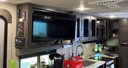 Graham Pet Friendly Route 66 @ The Mistletoe Farm