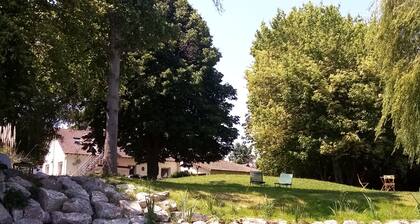 GUEST HOUSE in Garennes sur Eure at Le Havre de Paix- max 3 people