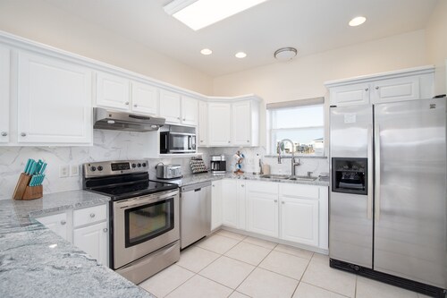 Family Friendly with Gameroom! Outdoor swings and more!