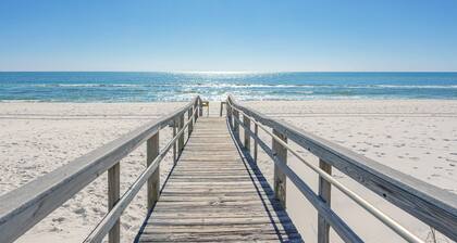 Stunning, Upscale 4 bed, 3 bath Townhome at Calle Bonita!