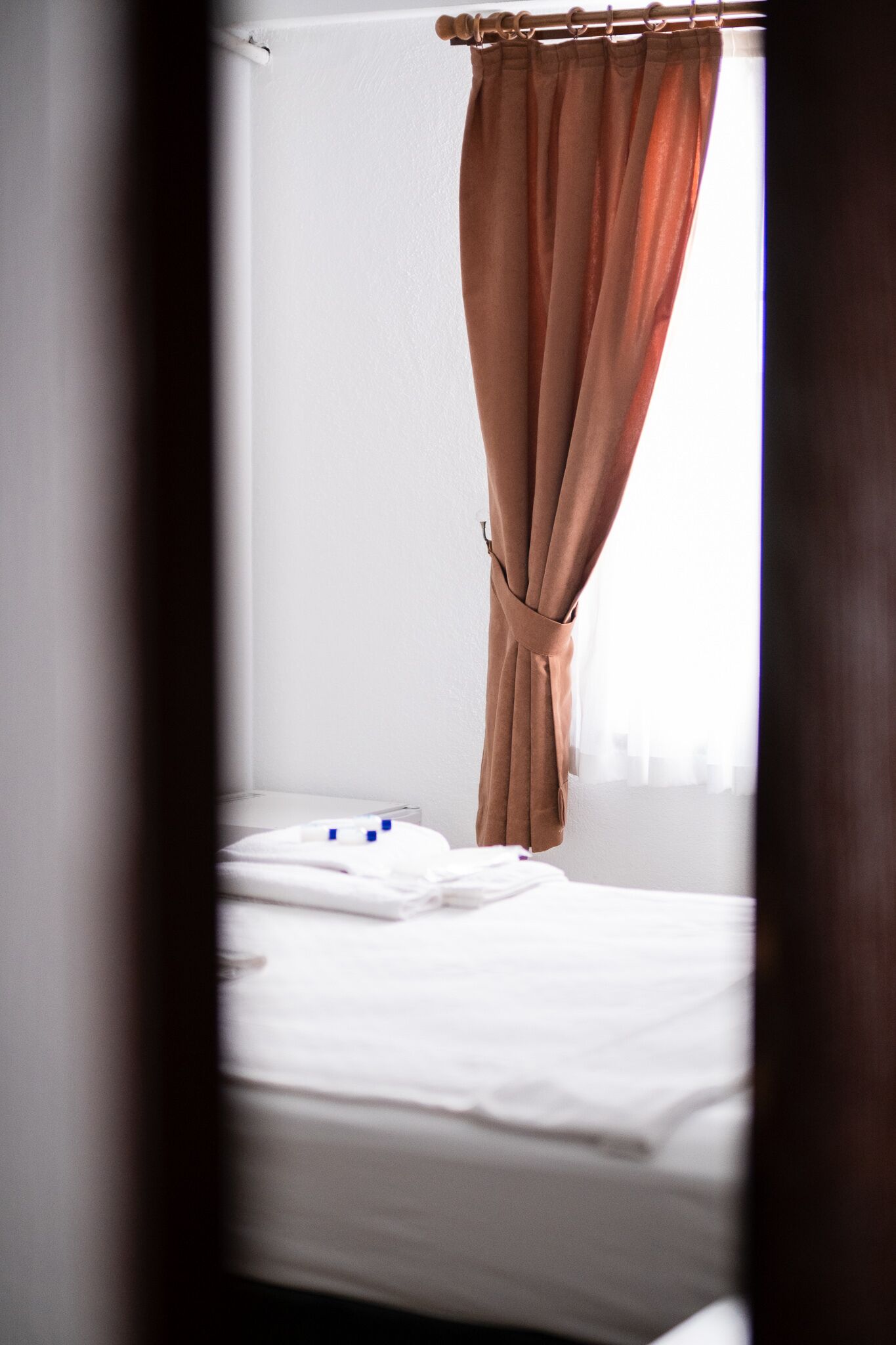 55-cm tv with satellite channels