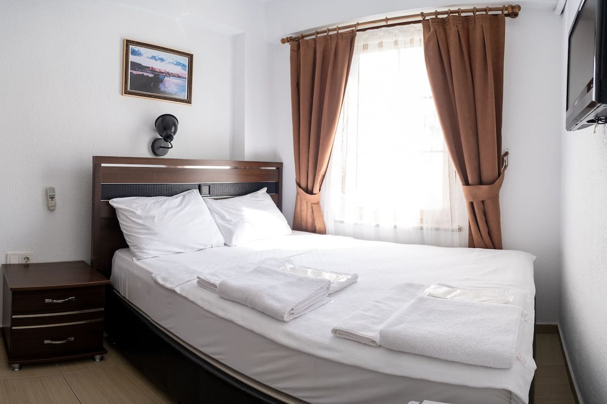 2 habitaciones, wifi gratis y ropa de cama