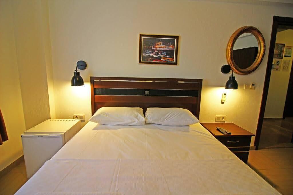 basement economy room | free wifi, bed sheets