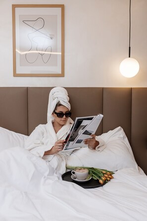 Panoramic Double Room, 1 King Bed, Balcony, Mountain View | Hypo-allergenic bedding, in-room safe, individually decorated - Hotel Panorama (Crans-Montana)