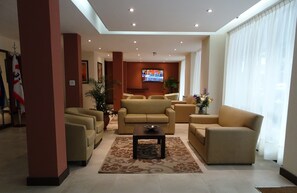 24 インチのLED テレビ (ケーブル放送視聴可)、テレビ