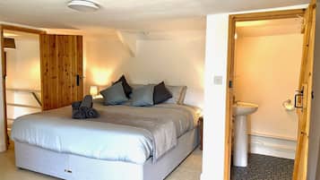 Cottage | 3 bedrooms, iron/ironing board, free WiFi, bed sheets