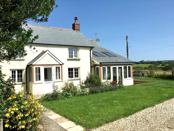 Cottage | Exterior