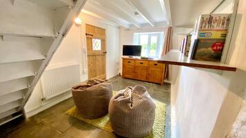 Cottage | Ruang keluarga | Perapian