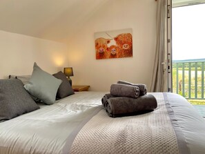 Cottage | 3 bedrooms, iron/ironing board, free WiFi, bed sheets