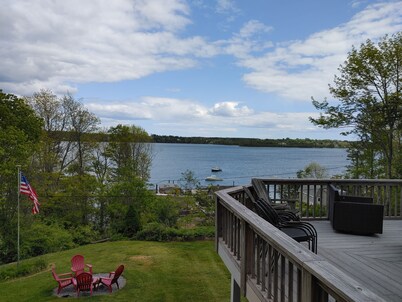 Beautiful house on the Harpswell Peninsula over looking Casco Bay