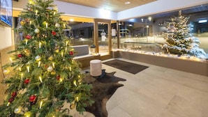 Reception - ALPRIMA Aparthotel Hinterstoder (Hinterstoder)