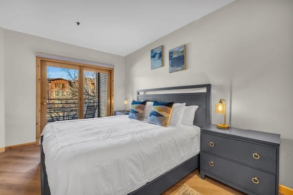 1 bedroom, memory foam beds, iron/ironing board, WiFi