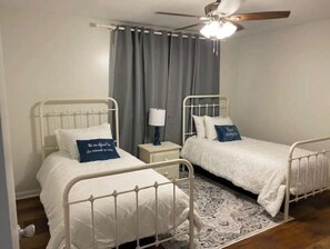 3 bedrooms, free WiFi, bed sheets