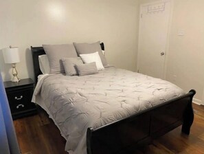 3 makuuhuonetta, ilmainen Wi-Fi, vuodevaatteet