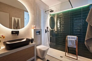 Shower, rainfall showerhead, hair dryer, towels - Alti Parnassos (Amfikleia-Elateia)