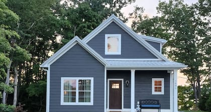 Beautiful cottage with AMAZING view of Barren River Lake!