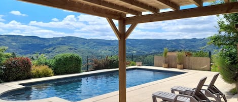 Piscine extérieure, piscine chauffée