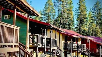 Deluxe Cabin | Exterior