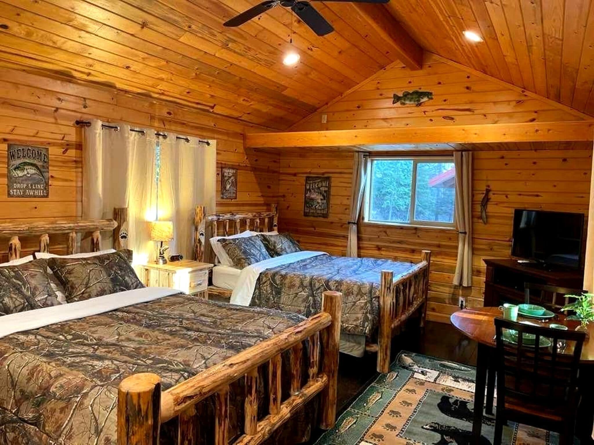 Phòng Deluxe, 2 giường cỡ queen | Bộ trải giường 