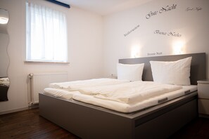 2 Schlafzimmer, Zimmersafe, kostenloses WLAN, Bettwäsche