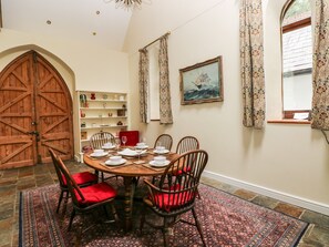 คอทเทจ | ครัวส่วนตัว | ตู้เย็น, กาต้มน้ำไฟฟ้า, เตาปิ้งขนมปัง, เครื่องครัว/จาน/ช้อนส้อม