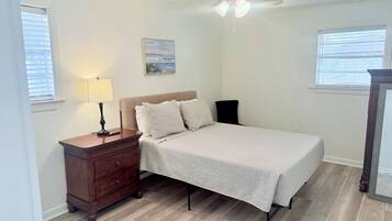 4 Schlafzimmer, Bügeleisen/Bügelbrett, kostenloses WLAN, Bettwäsche