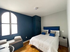 Habitación básica | Escritorio, wifi gratis, ropa de cama