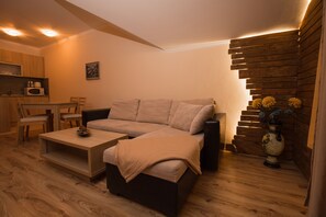 TV - Cozy and spacious 1 bedroom flat Borovets Gardens (Боровец)