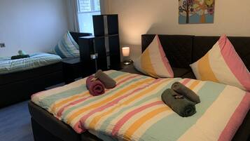 3 bedrooms, WiFi, bed sheets