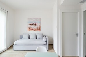 1 bedroom, iron/ironing board, free WiFi