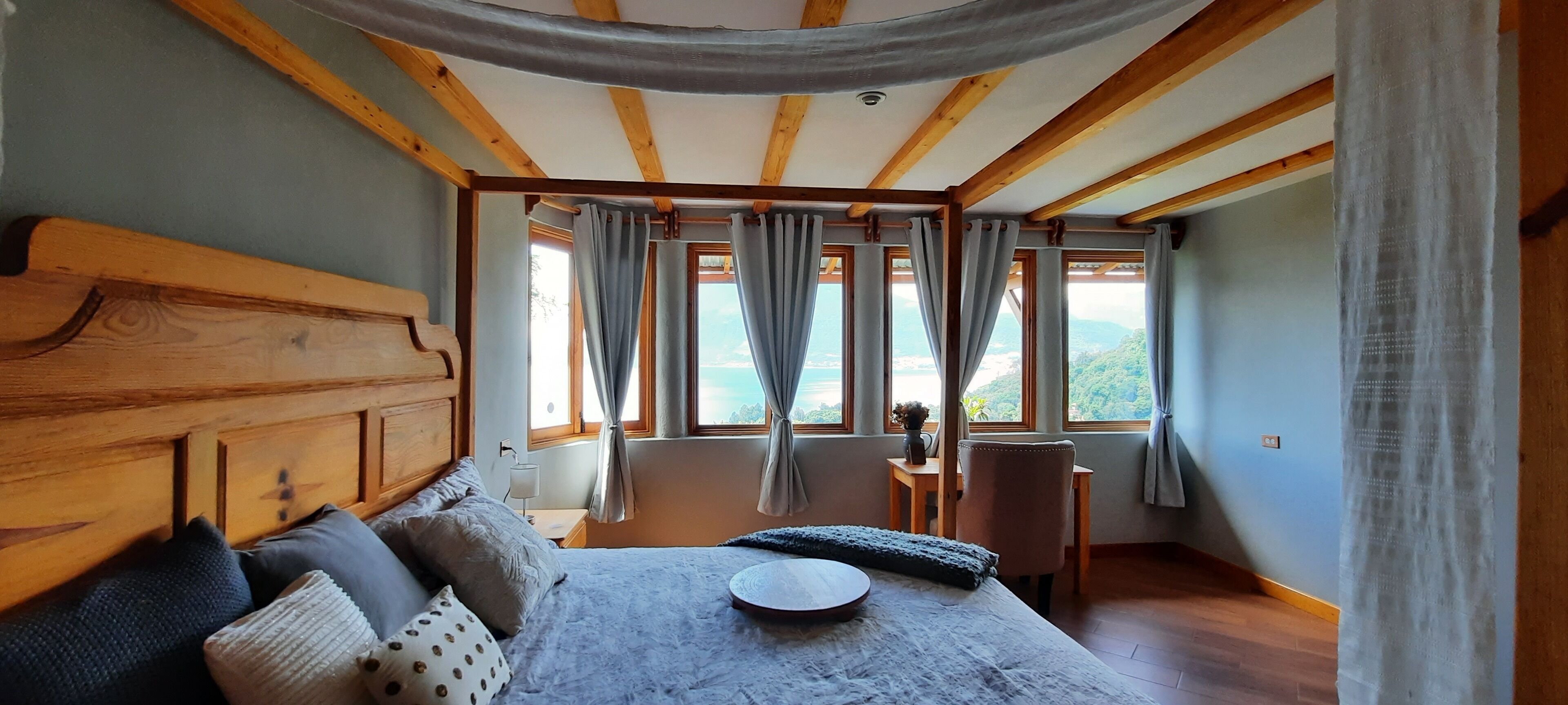 3 Schlafzimmer, Schreibtisch, Bügeleisen/Bügelbrett, kostenloses WLAN