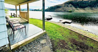 Cozy Lakefront Cabin - Hunters Welcome!