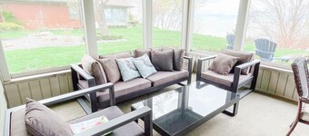 Private Waterfront Belle Point Shores Cottages