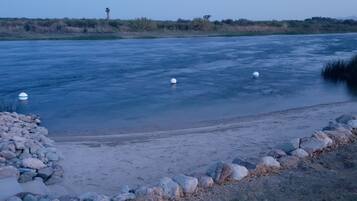 Liegestühle, Strandtücher