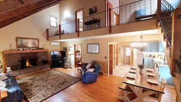 Smart TV, fireplace, DVD player, books