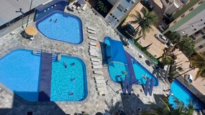 Piscina coperta, una piscina riscaldata