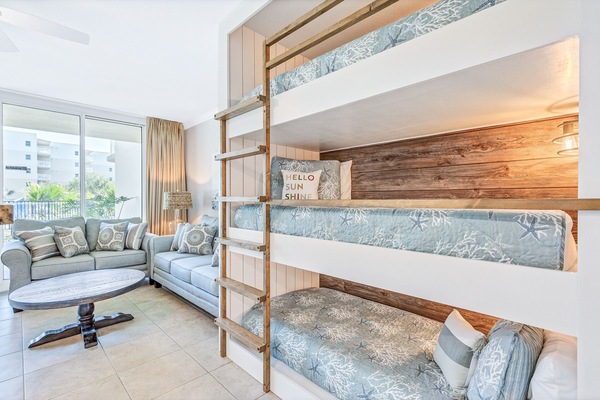 Triple Bunks?! Yes, for the children only please! (4 adult max in the condo)